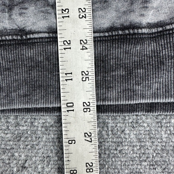 ACDC Highway to Hell Womens Longsleeve Reprint Tour Shirt Vintage Wash - Picture 4 of 6